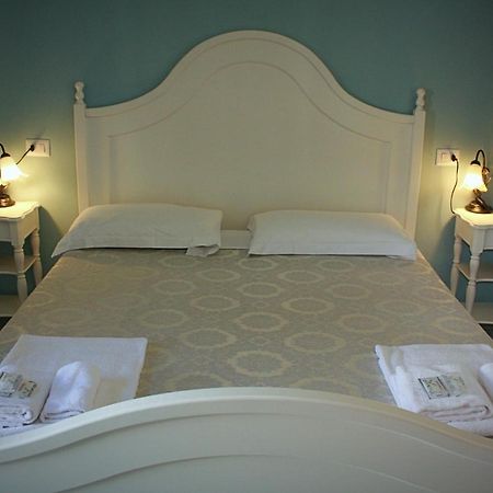Vila Sejuda Hotel Peschici Bagian luar foto
