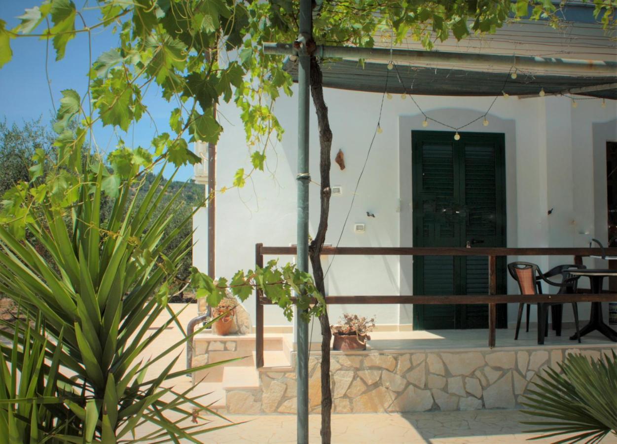 Vila Sejuda Hotel Peschici Bagian luar foto