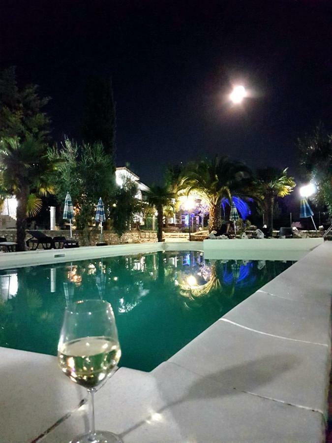 Vila Sejuda Hotel Peschici Bagian luar foto